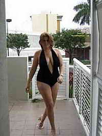 a female living in Seffner, Florida